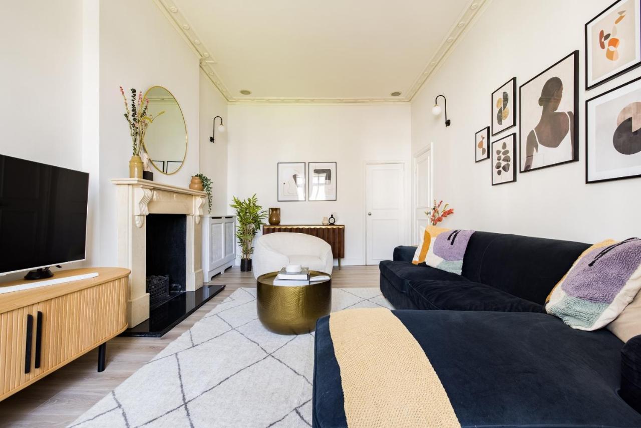 The Sussex Garden Retreat - Elegant 2Bdr Flat Daire Londra Dış mekan fotoğraf