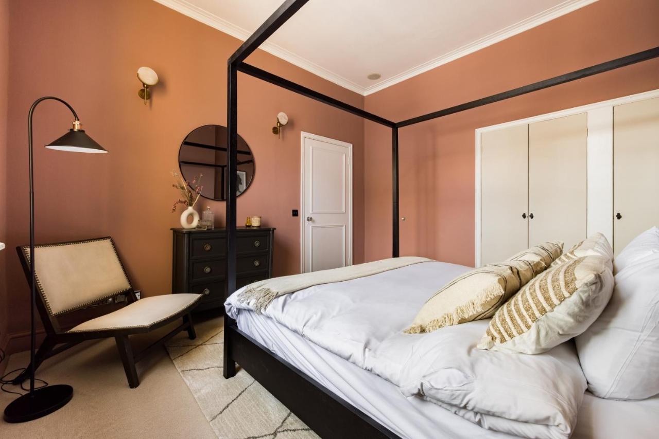 The Sussex Garden Retreat - Elegant 2Bdr Flat Daire Londra Dış mekan fotoğraf