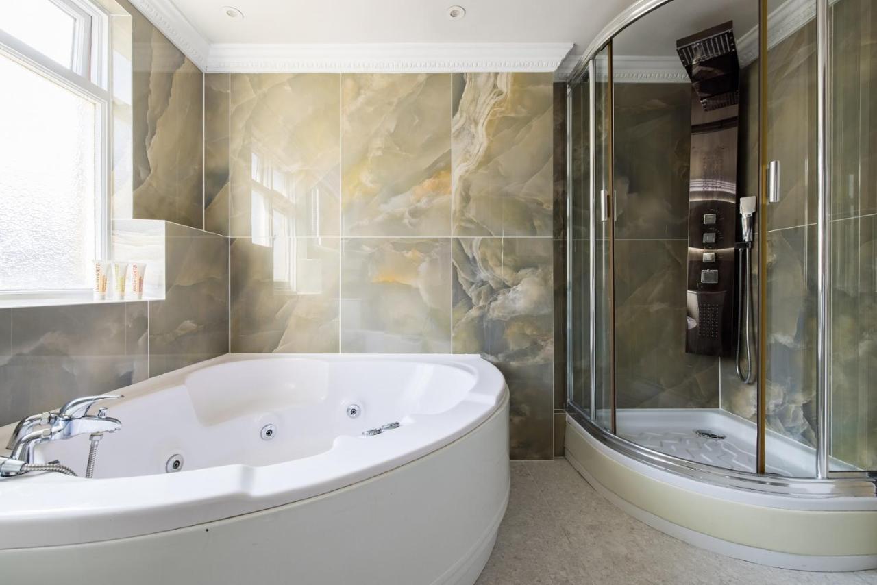 The Sussex Garden Retreat - Elegant 2Bdr Flat Daire Londra Dış mekan fotoğraf