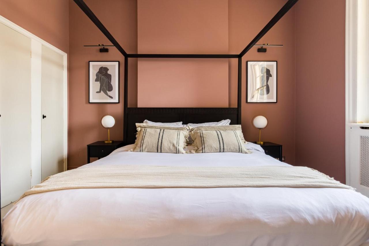 The Sussex Garden Retreat - Elegant 2Bdr Flat Daire Londra Dış mekan fotoğraf